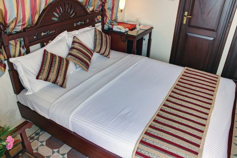 Palace On Ganges - Heritage Hotel Waranasi Zewnętrze zdjęcie