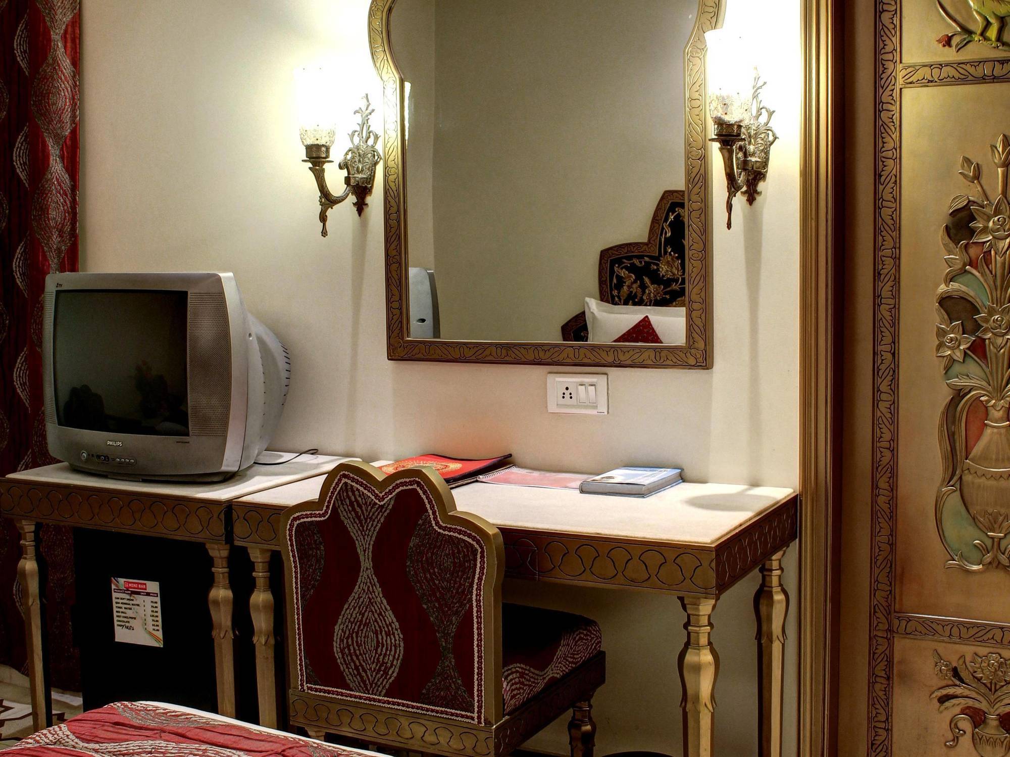 Palace On Ganges - Heritage Hotel Waranasi Zewnętrze zdjęcie